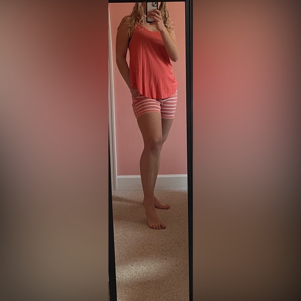 Coral tank top Old Navy size M